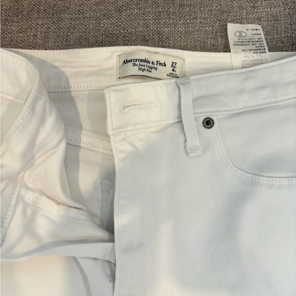 Abercrombie and Fitch HR Jegging 27R - Picture 2 of 3